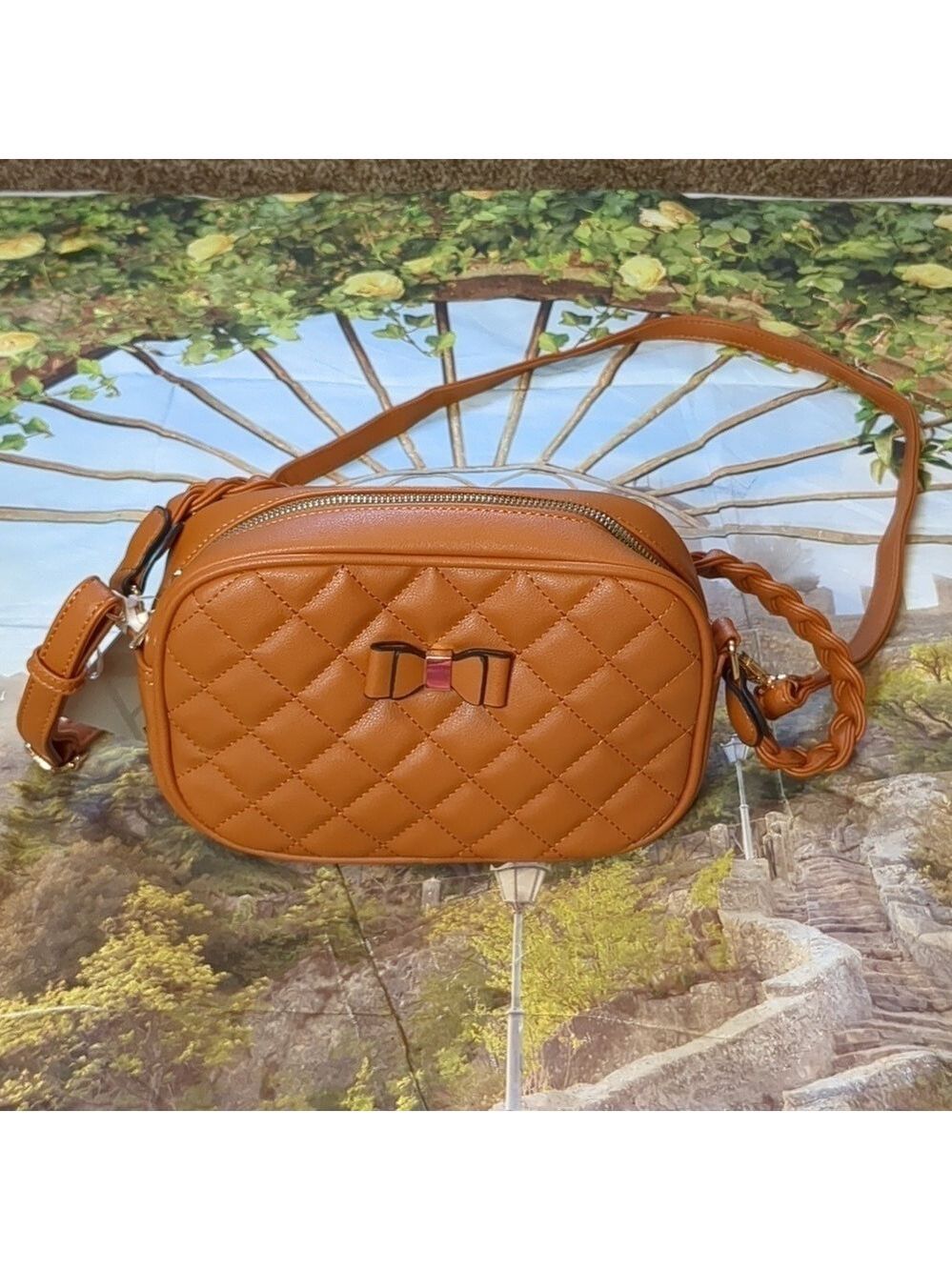 ALYSSA tan vegan handbag
